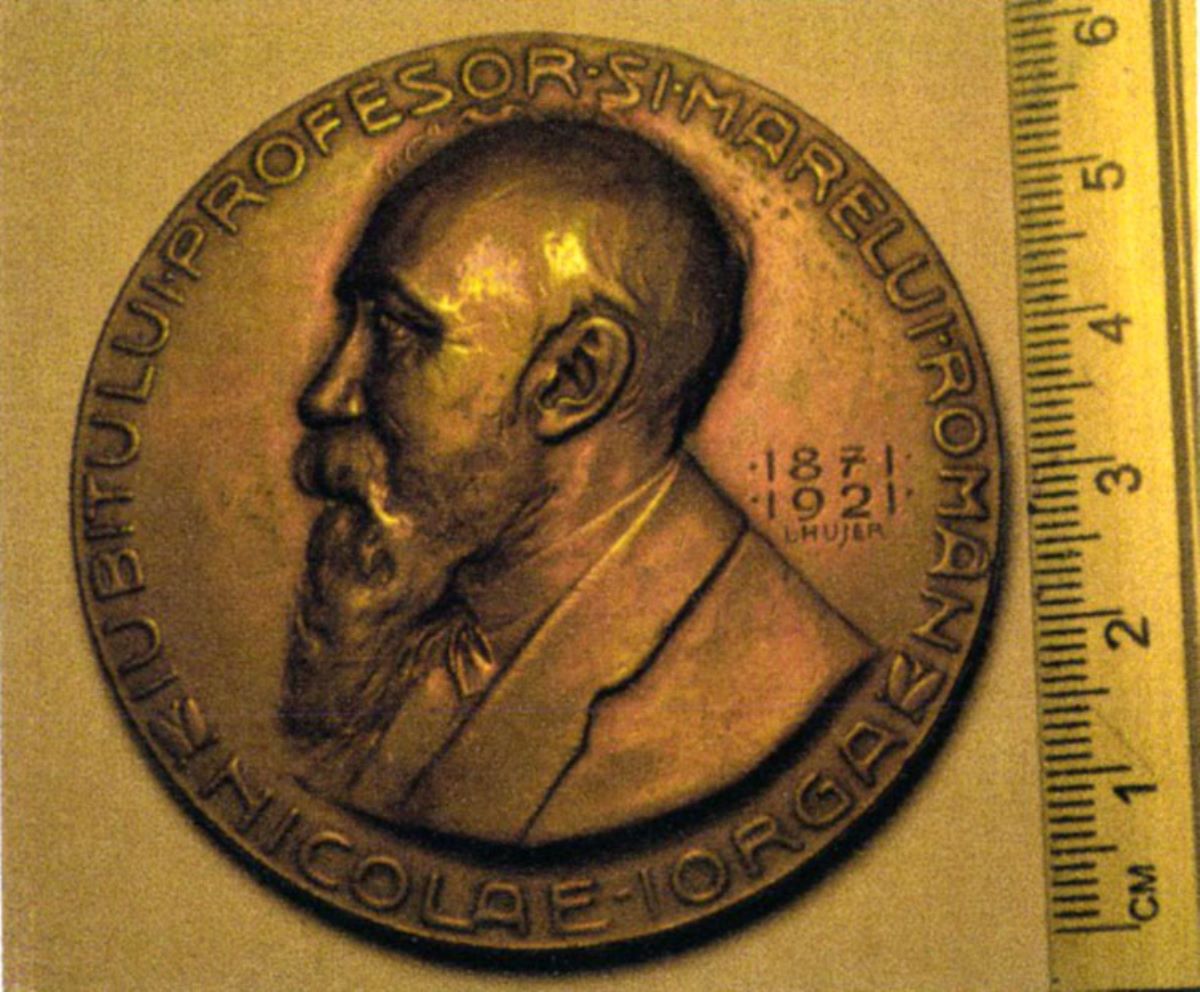 Medalie iubitului profesor și marelui român Nicolae Iorga 1871-1921