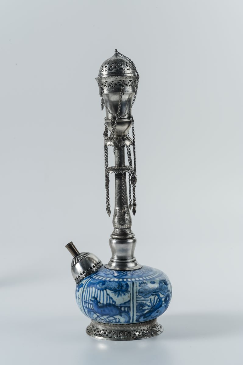 Narghilea (qalyan)