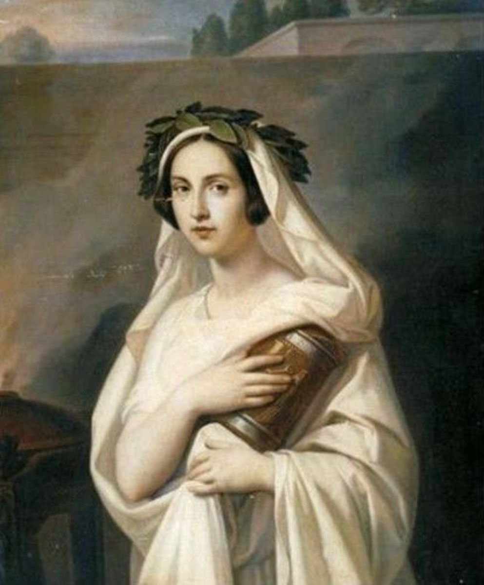 Tânără în alb cu urnă