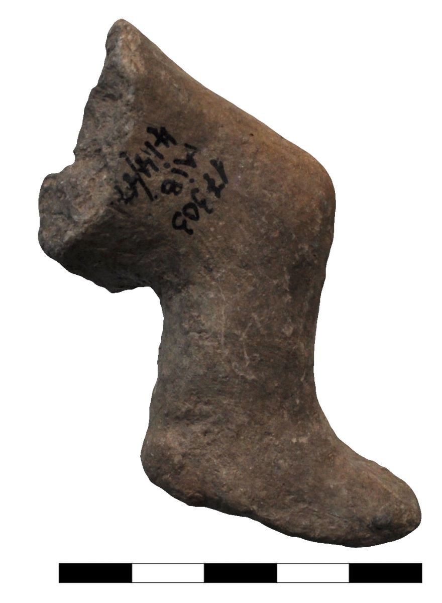 Picior de statuetă antropomorfă