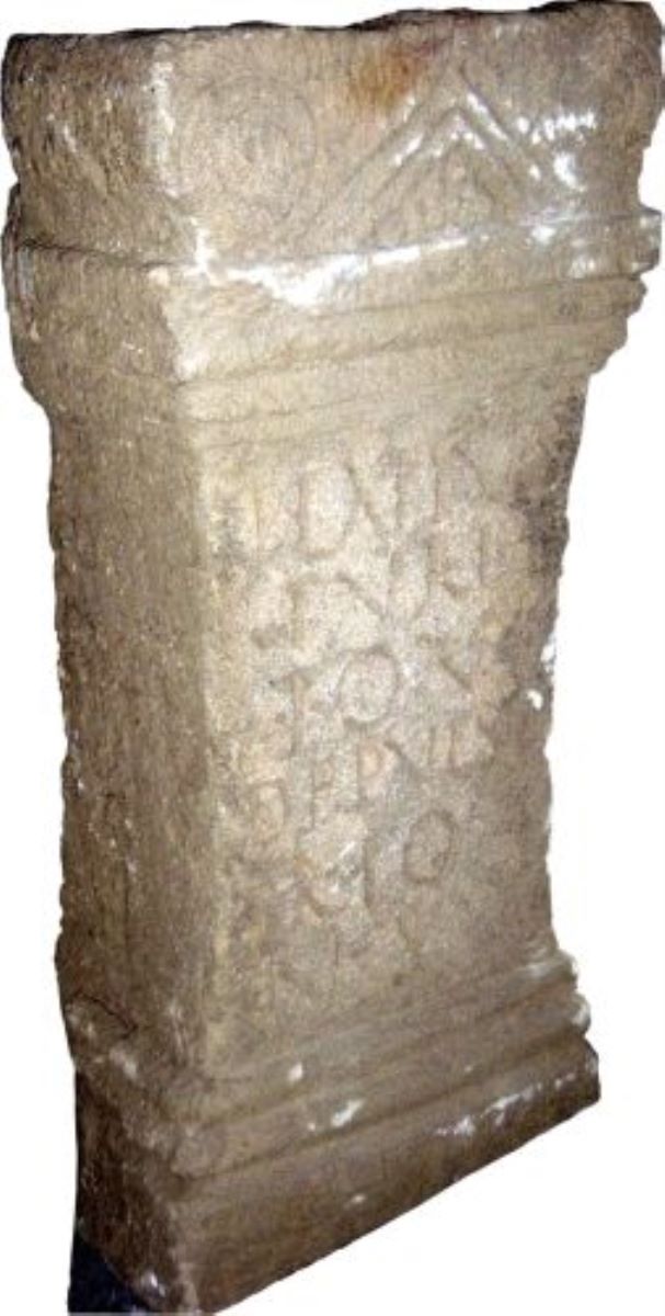 Altar votiv