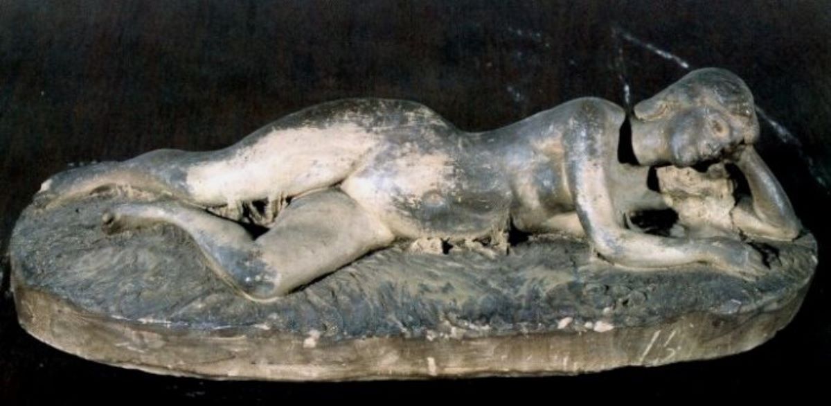 Nud culcat