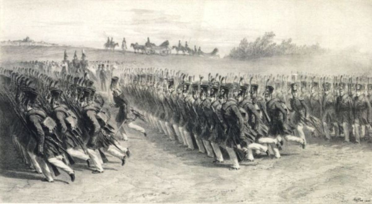 Infanterie valaque defilant au pas de course. Bukharest (Valachie)