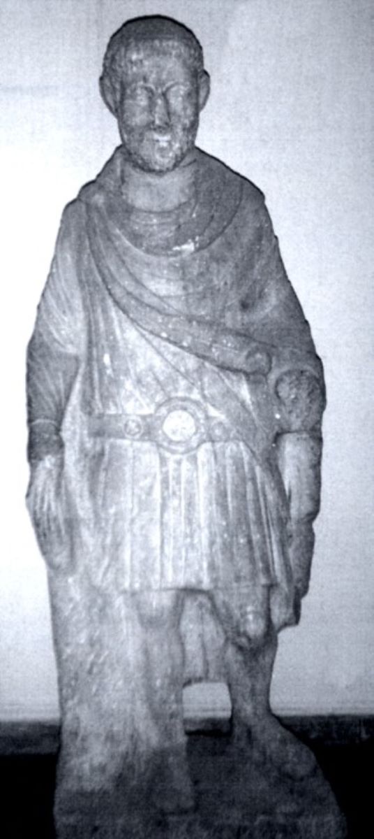 statuie de tribun militar