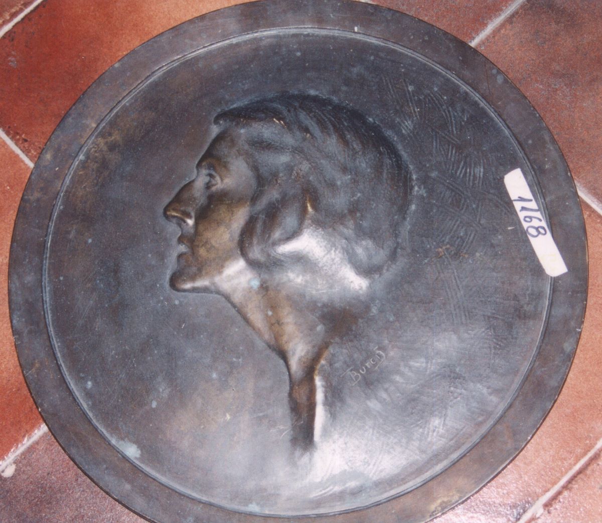 Profil de femeie
