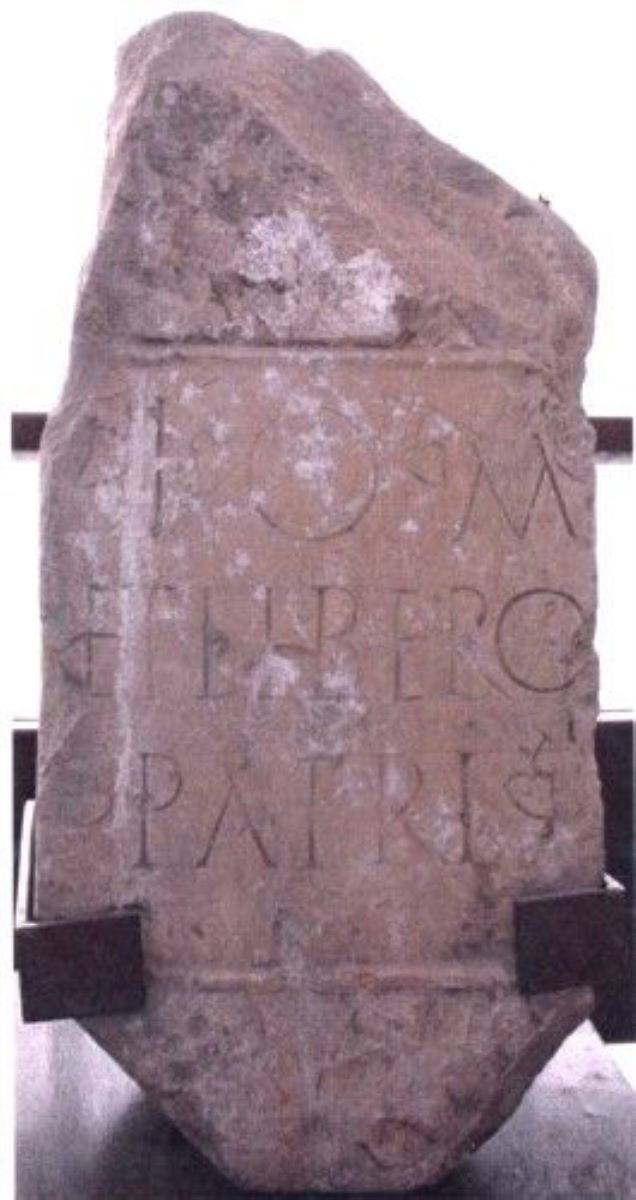 Altar votiv
