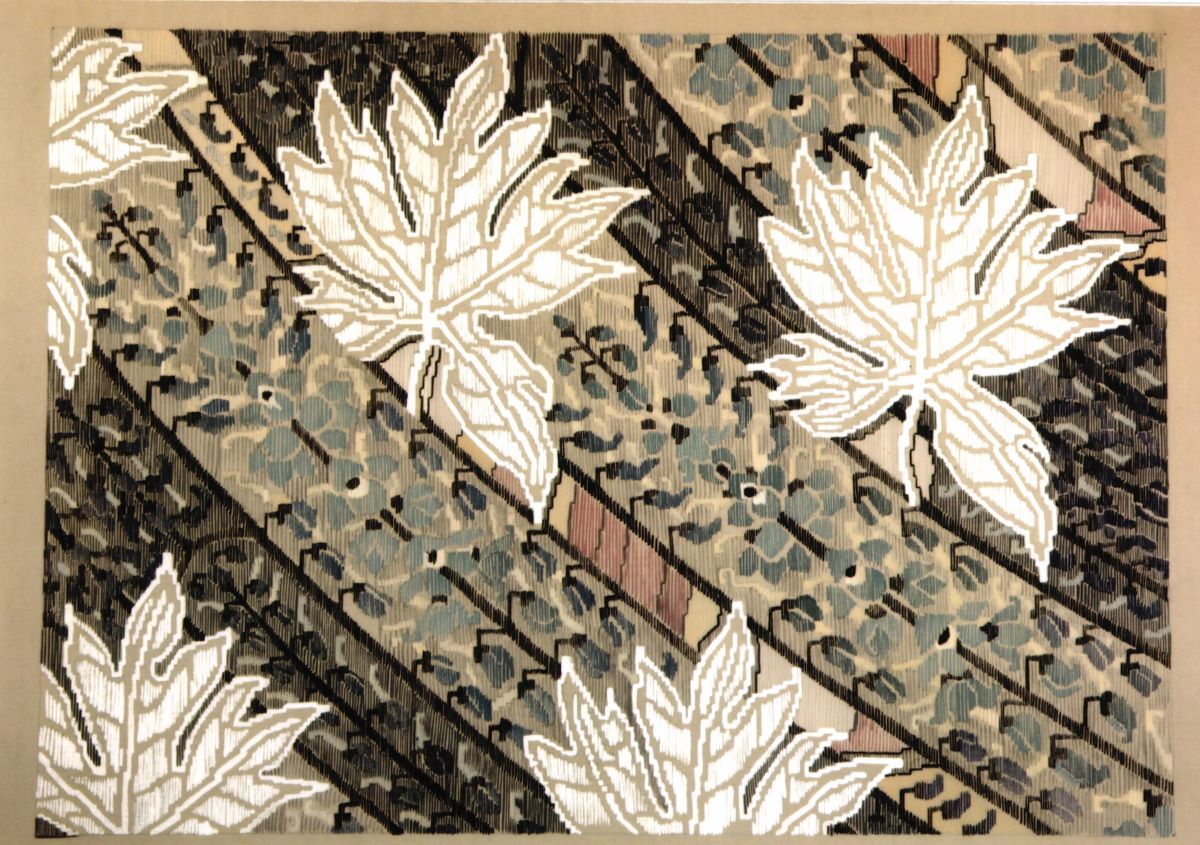 Decor floral și frunze de arțar stilizate