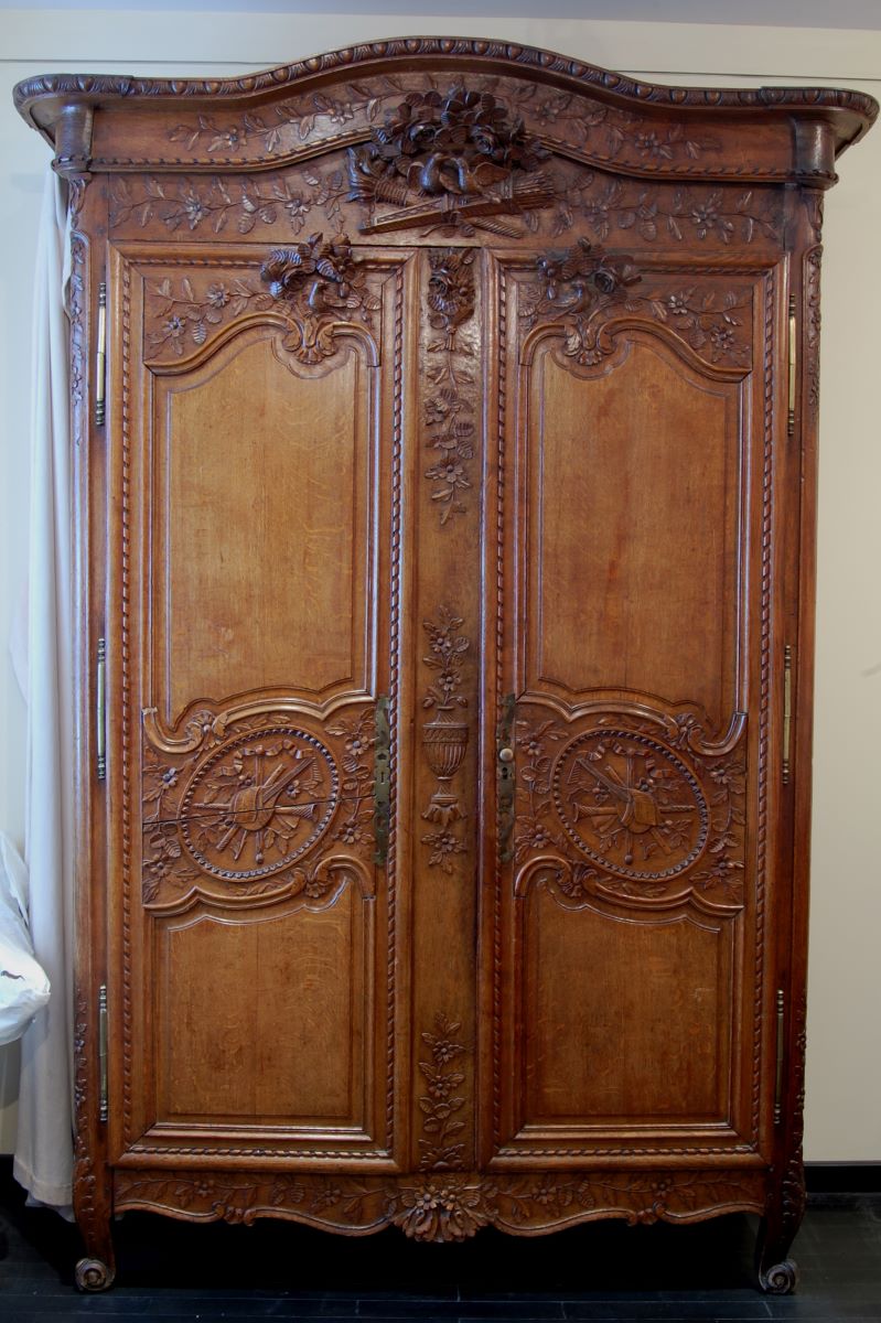 Dulap de căsătorie