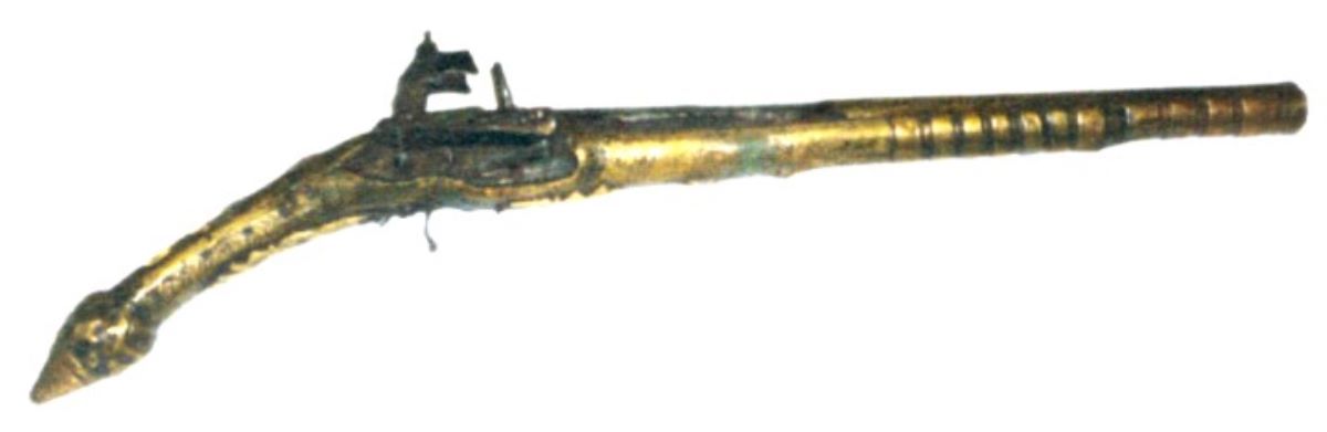 pistol cu cremene