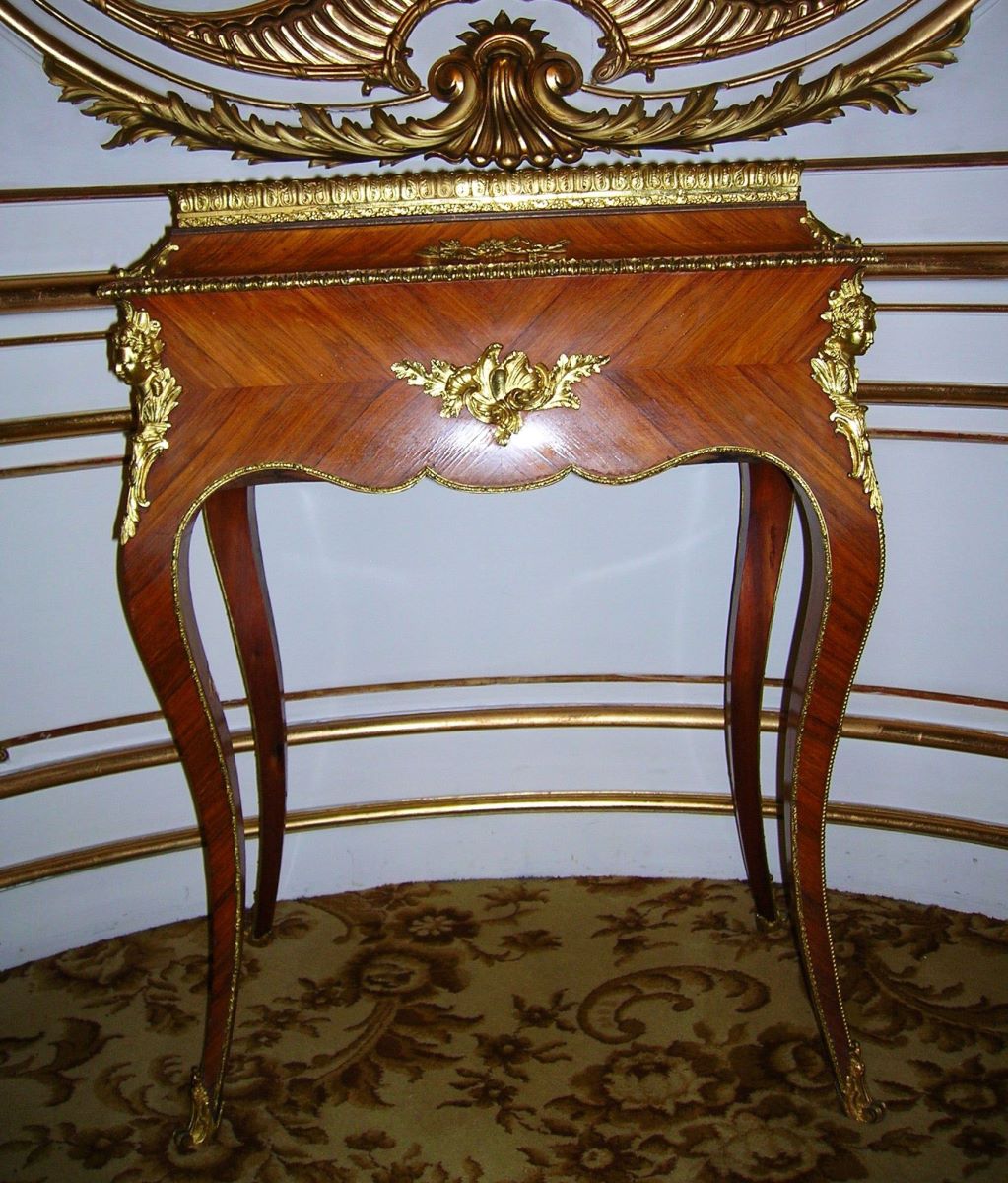 Măsuță jardinieră