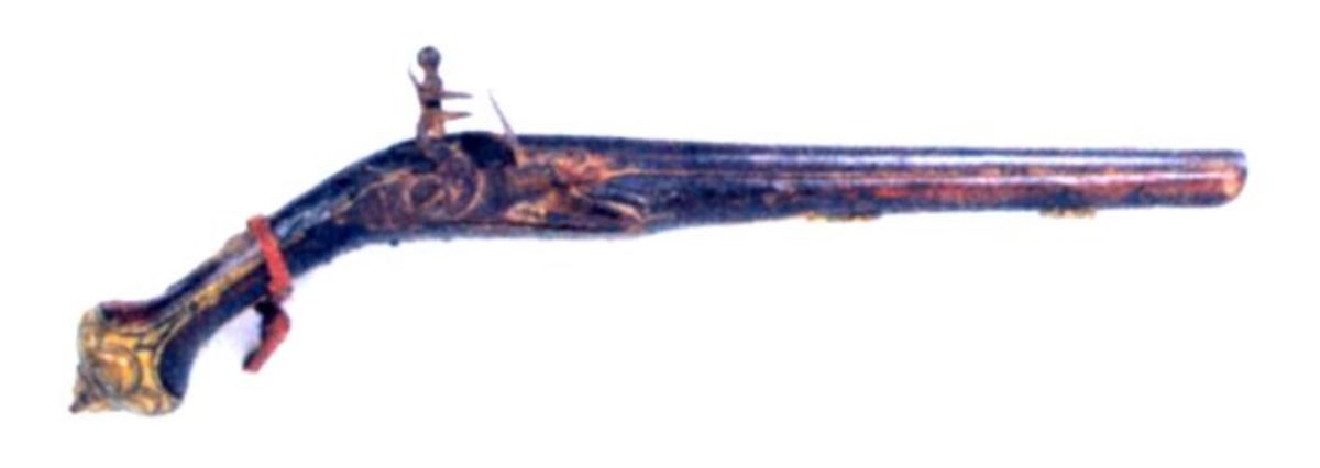 pistol cu cremene