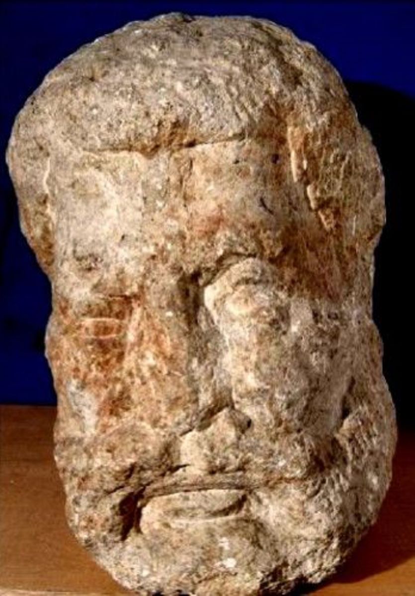 statuie votivă sau funerară