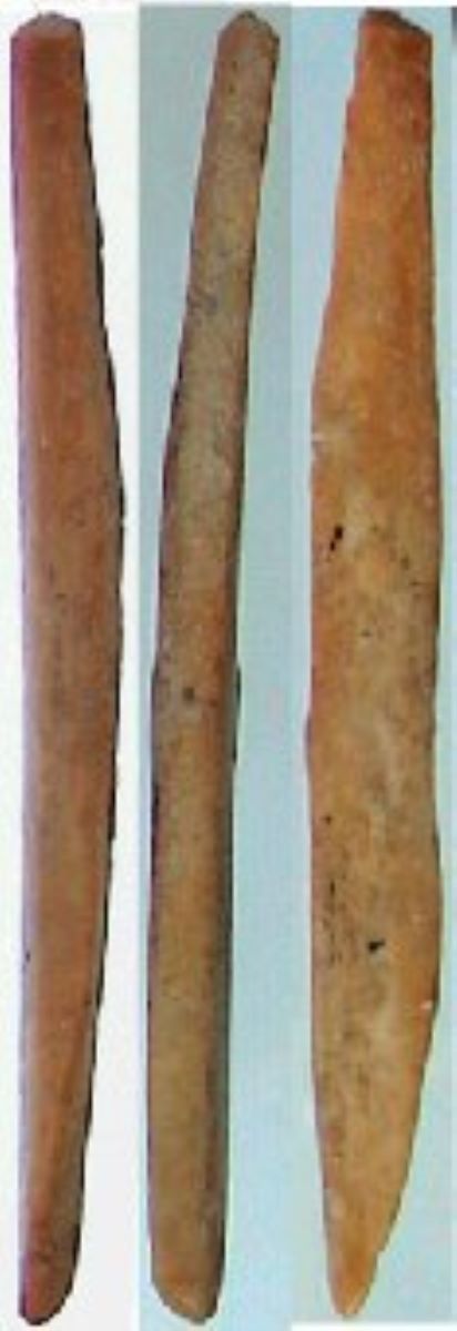 Vârf pe fragment diafizar de os lung