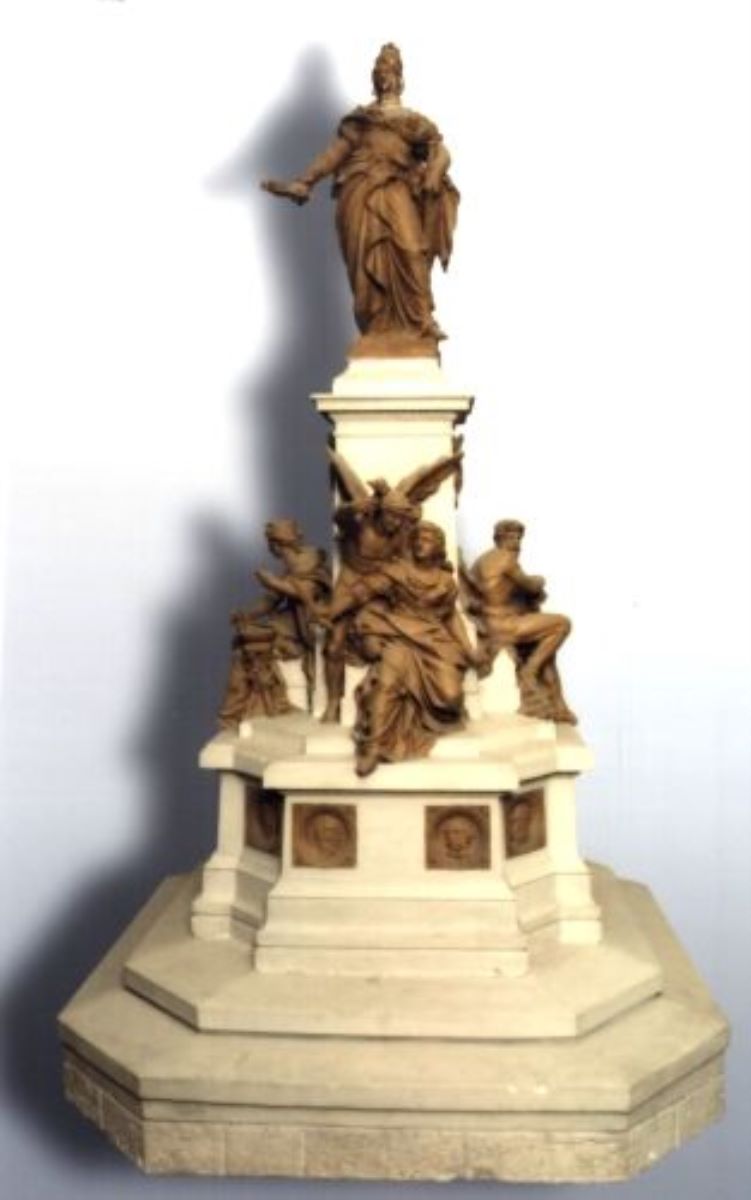machetă pentru monumentul celor „13 Generali” din Arad