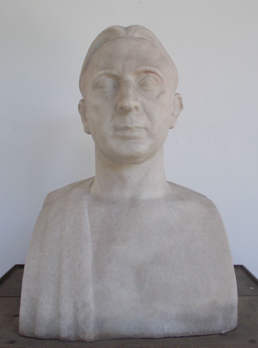 Bustul lui Octavian Goga