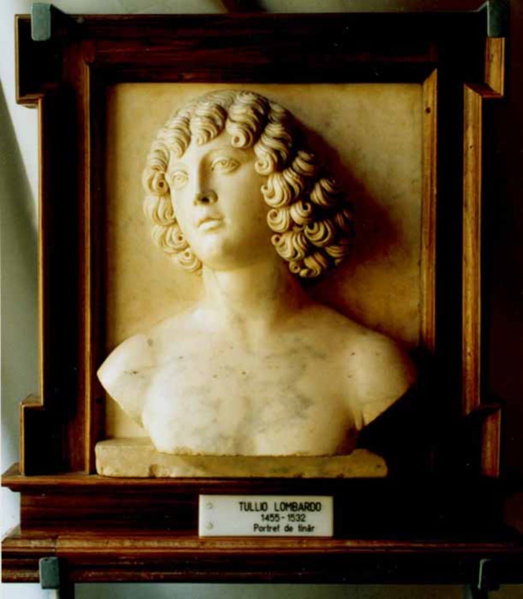 Bust de tânăr