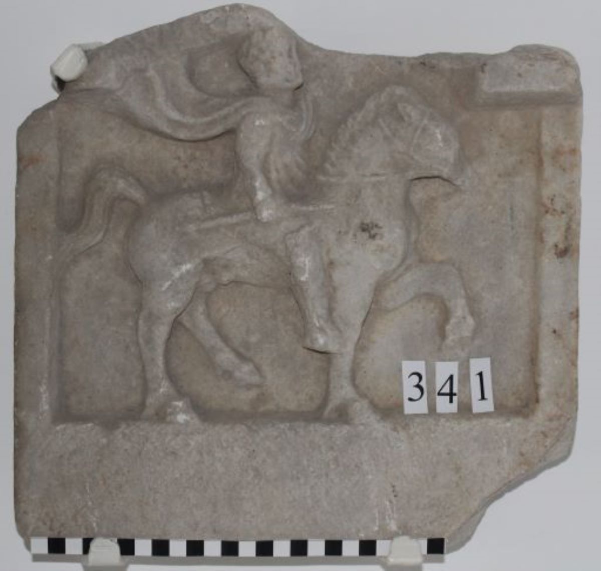 Relief Cavalerul Trac